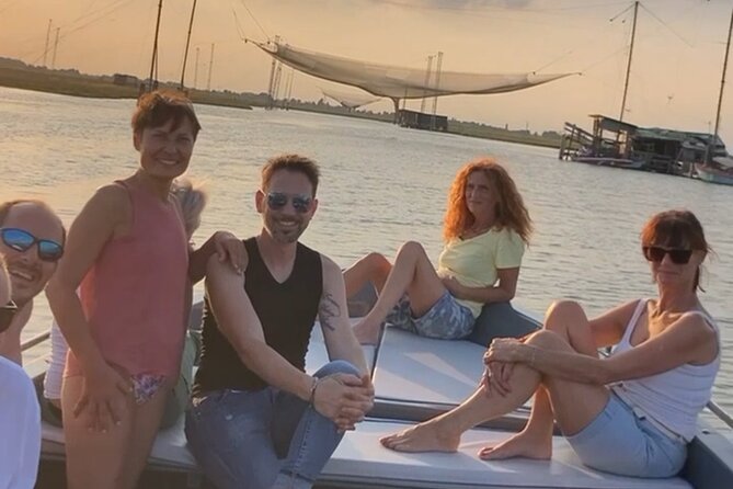 2 Hours Private Boat Tour in the Lagoon at Sunset with Aperitif - The aperitif setup: when prosecco makes sense on the water