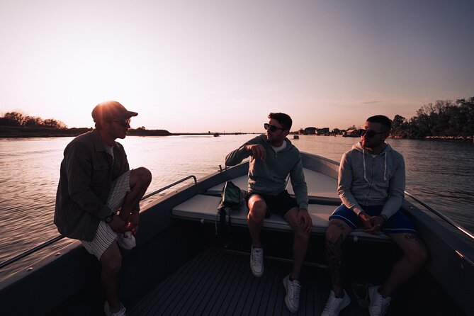 2 Hours Private Boat Tour in the Lagoon at Sunset with Aperitif - Stop 2: Torcello’s quiet pause with just 12 residents (15 minutes)