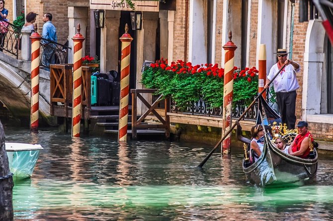 30-min Private Gondola Ride for up to 5 people - Who should book this gondola ride?