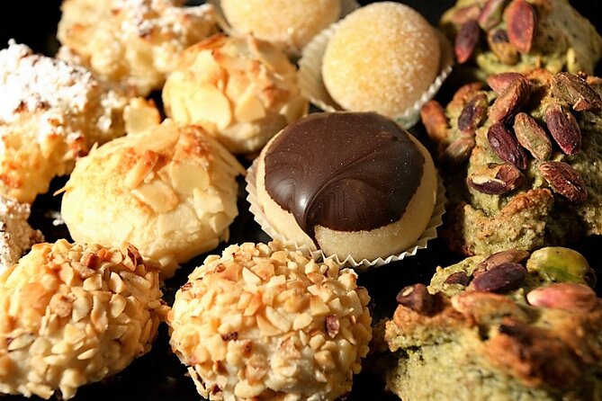 A Sweet Stroll Through Venice: Pastries, Chocolate, and Gelato - Gelateria Gallonetto: Pistachio From Bronte and a Family Shop Ending