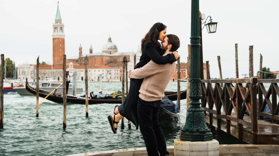 A Unique Photoshoot in Venice - Meet Maga: The Photographer Behind the Venice Look