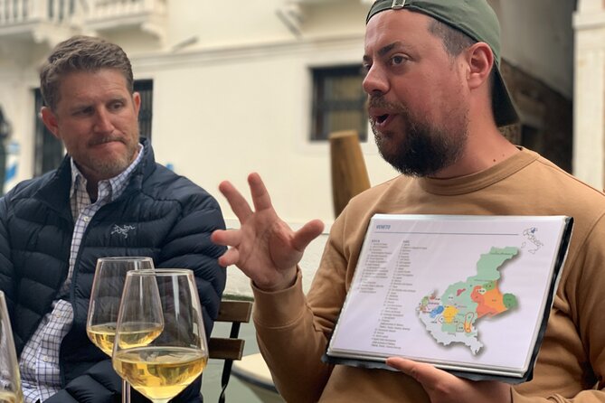 A Venetian Evening: Wine Tasting and Cicchetti with a Local Guide - Group Size, Pacing, and How Much Standing You’ll Do