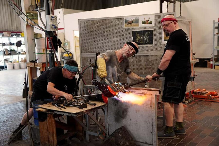 Arte Di Murano: Glass Factory Tour - Learning the Murano glass story while you watch it happen