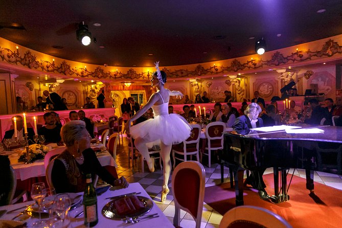 Avanspettacolo: Cabaret Dinner Show in Venice - Location on the Mainland: Parking Help vs. Taxi Reality