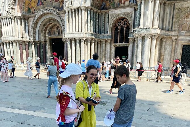 Basilica San Marco and the Pala d'Oro with Architect Guide - The Pala d’Oro: the Golden Altarpiece up close