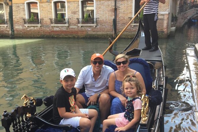 Best of Venice Private Tour: St. Mark's Doge Palace Gondola Ride - Doge’s Palace VIP entry: from power halls to prison corridors