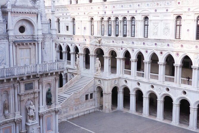 Best of Venice Private Tour: St. Mark's Doge Palace Gondola Ride - Starting at Chiesa di San Giacomo di Rialto: get this right first
