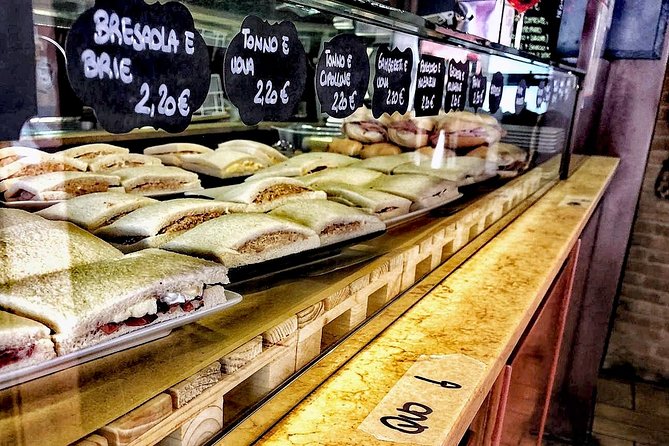 Brunetti's Venice: A Culinary Journey Through Leon's Mysteries - Dorsoduro pastry stop: coffee and classic sweets like bussolai and fritole