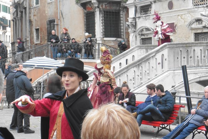 Carnival & Casanova Secrets, Theatrical Walking Show - Stop-by-Stop: From Codega Lanterns to a Moving Mise-en-Scène