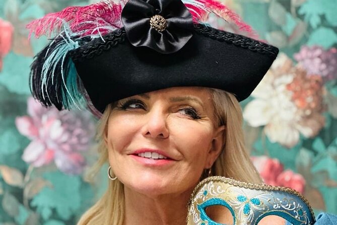 Carnival Dress Experience in Venice - Six Photo Settings, a Courtyard Feel, and Your Souvenir Photo