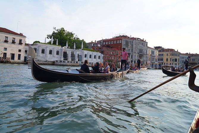 Charming Gondola Ride on the Grand Canal & Gondola Gallery™ - Price and timing: what the $47.28 buys you (and what it doesn’t)