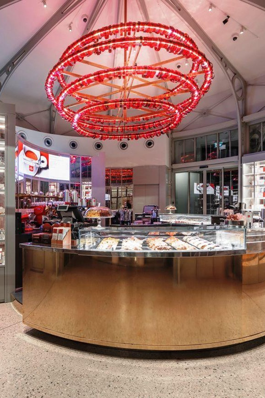 Chill coffee or meal break at illy Caffè in St.Mark's Square - Dietary needs: vegetarian, vegan, gluten-free (with one key caution)