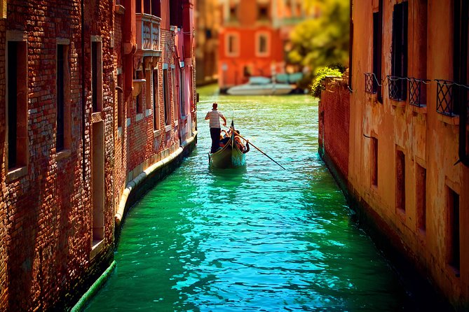 Classic 30-Minute Gondola Ride in Venice - What’s Included (and What’s Not)