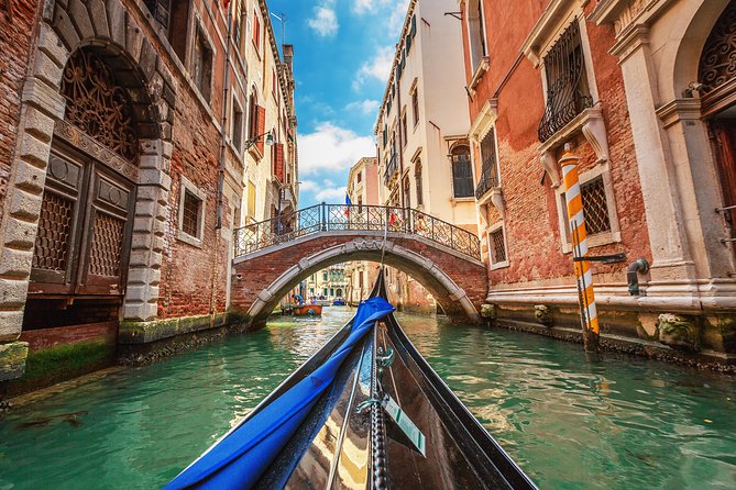 Classic 30-Minute Gondola Ride in Venice - Shared Gondola Reality: What “30 Minutes” Means in Practice