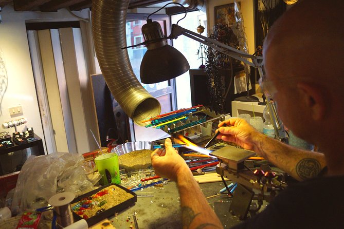 Create your Glass Artwork: Private Lesson with Local Artisan in Venice - The 10% Discount: When Shopping Actually Feels Helpful