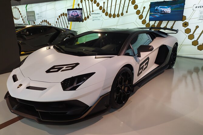 Create your Lamborghini and Ferrari day from Venice - Venice to Motor Valley: a smooth day plan, not a hopscotch scavenger hunt