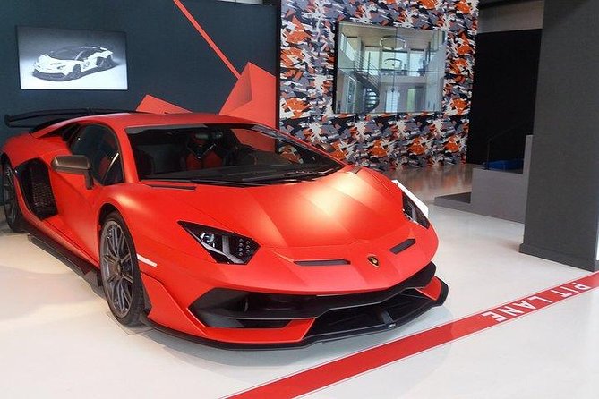 Create your Lamborghini and Ferrari day from Venice - The optional Lamborghini Huracán drive: the add-on that changes the whole mood