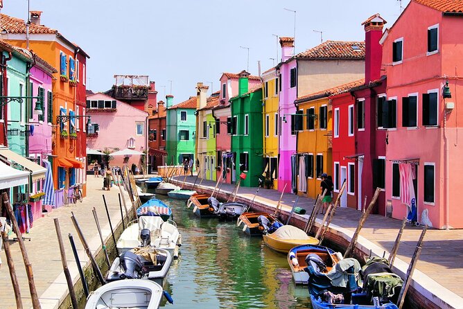 Discover Murano, Burano and Torcello by boat (Private Tour) - The boat ride: classic sailboat feel, real-world comfort