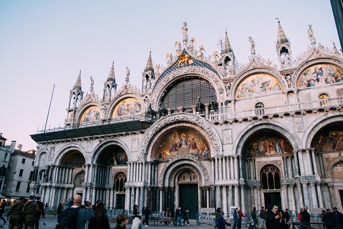 Discover Venice’s most Photogenic Spots with a Local - Venice photo tour value: why land beats wandering alone
