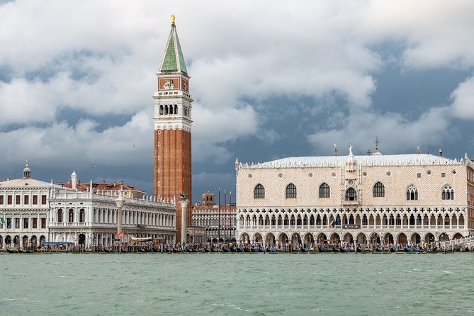 Discover Venice’s most Photogenic Spots with a Local - Canal Grande + carnival culture: finish with local context, not just a view