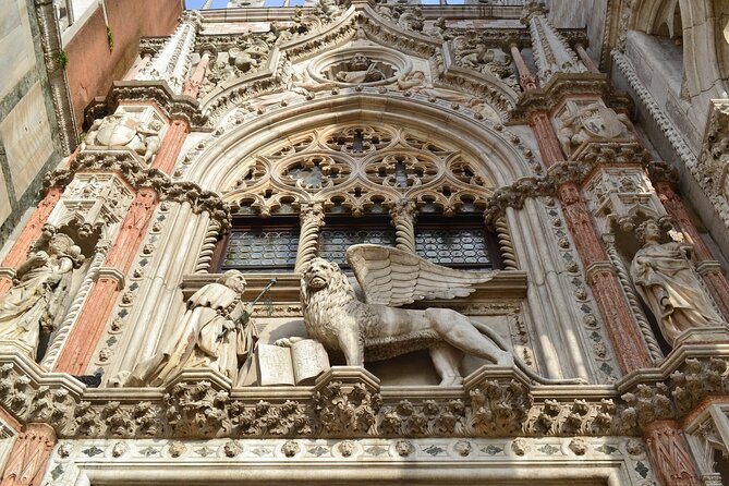 Doge's Palace Skip the Line Guided Tour in Venice - Palazzo Ducale: Inside a Gothic Power Machine