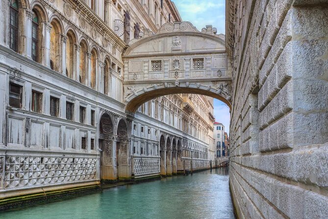 Doge's Palace small group or private tour with a local guide - Group vs private: how to choose what fits your pace
