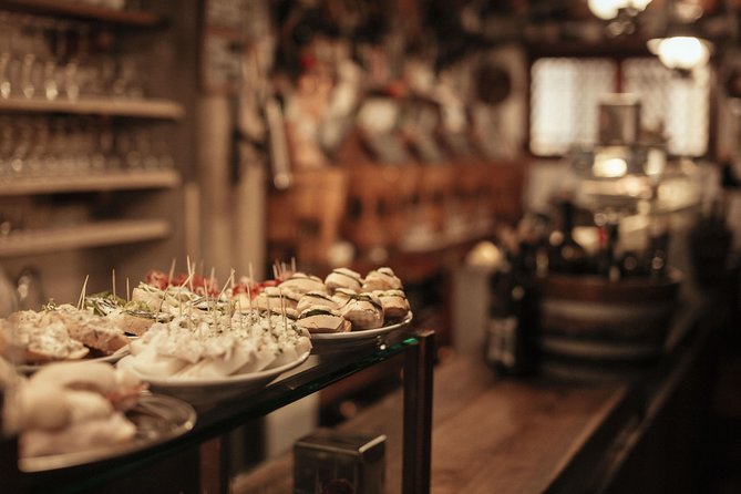 Drinks & Bites in Venice Private Tour - Hidden corners and short stops: the “why” behind the route flexibility