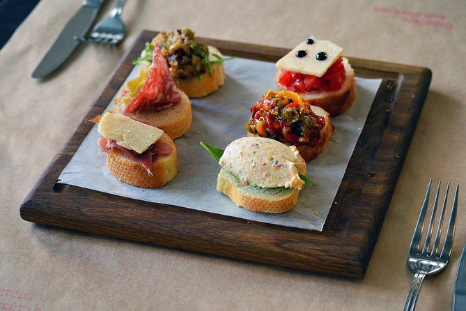 Eat Like a Local: Venice 3-Hour Small-Group Food Tasting Tour - Guides You’ll Likely Love: Stories That Make the Food Stick