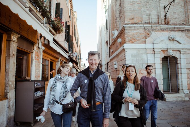 Eat like a Local: Venice Cicchetti and Wine Tasting Evening Tour - Stop 6: Gelateria Nico for the Sweet Finish