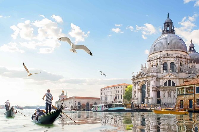 Enchanting Venice: City Walk & Majestic Gondola Ride! - Ponte di Rialto and the Grand Canal angle: where Venice looks like Venice