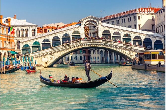 Enchanting Venice: City Walk & Majestic Gondola Ride! - Gondola ride realities: what a shared 30 minutes is really like