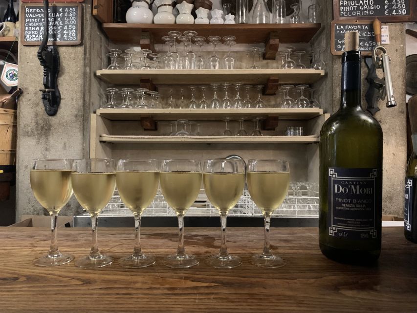 Evening in Venice with a local: food and wine tasting tour - Prosecco First: How Venetians Teach You to Taste