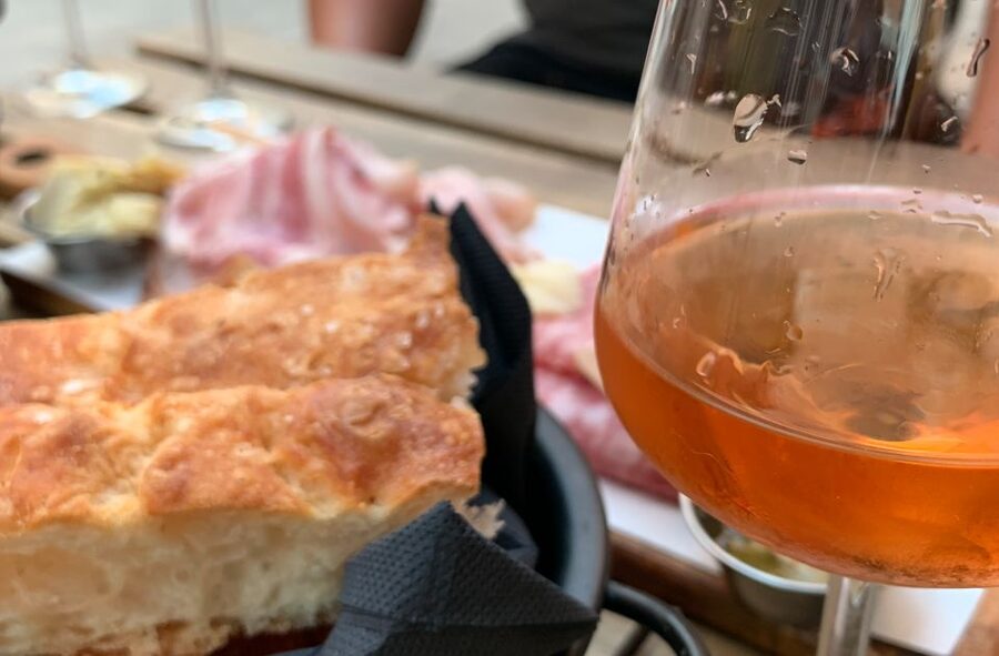 Evening in Venice with a local: food and wine tasting tour - Cicchetti Pairings: Baccalà, Mantecato, Sarde, and More