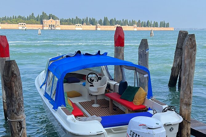 Exclusive Boat Tour Murano Burano torcello with Real Local Guide - Murano glass factory: watching real production (and not just a show)