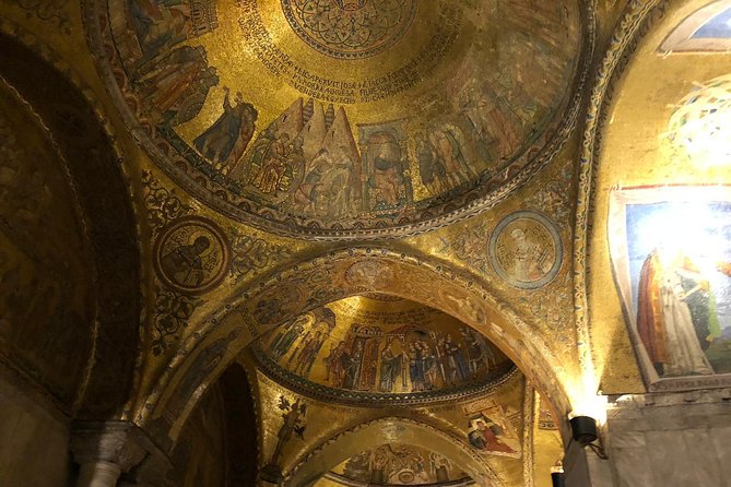 Exclusive Private Tour of Saint Mark's Basilica After Hours - The dress code: the one detail that can ruin a perfect night
