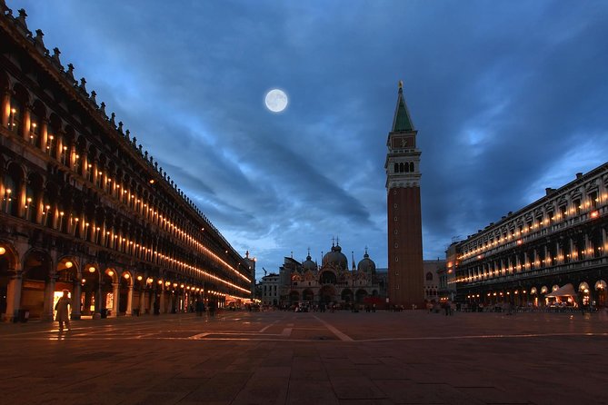 Exclusive Private Tour of Saint Mark's Basilica After Hours - Meeting point in Piazza San Marco: the easy start you want