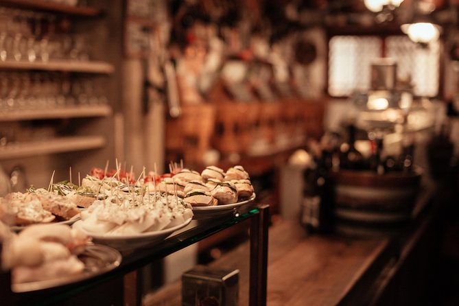 Exclusive Private Venice Food Tour with 6 or 10 Tastings - Prosecco and Crostino: The Small Bites Finish Strong