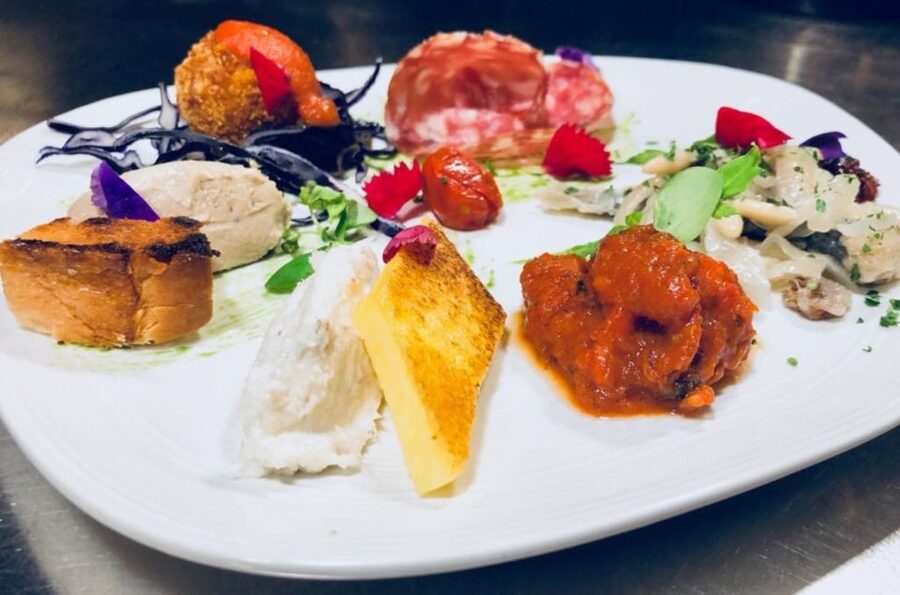 Four-course Food & Wine Pairing Elegant Dinner in Venice - Practical tips for making the most of your 3 hours