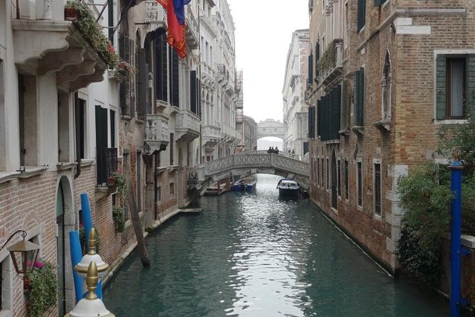 Friendinvenice Early Morning Venice Private Tour - Bridge of Sighs and Piazza San Marco with breathing room