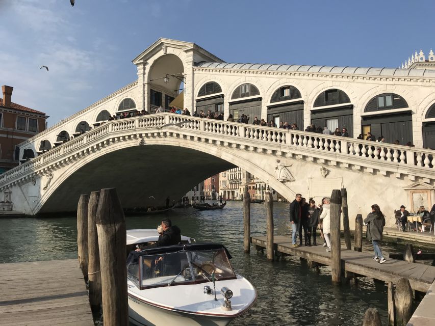From Lake Garda: Full-Day Guided Group Tour of Venice - Your Own Venice Afternoon: 3.5 Hours to Eat, Wander, and Reset