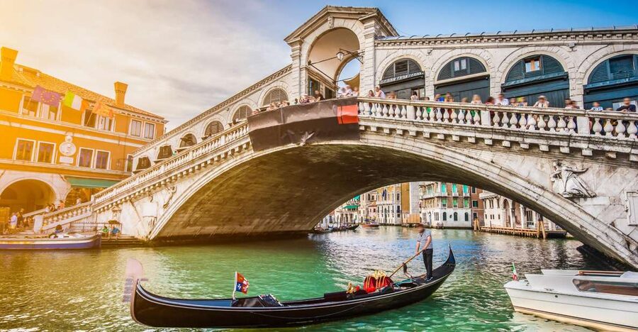 From Lake Garda: Full-Day Guided Group Tour of Venice - The Lagoon Crossing: Private Boat to St. Mark’s