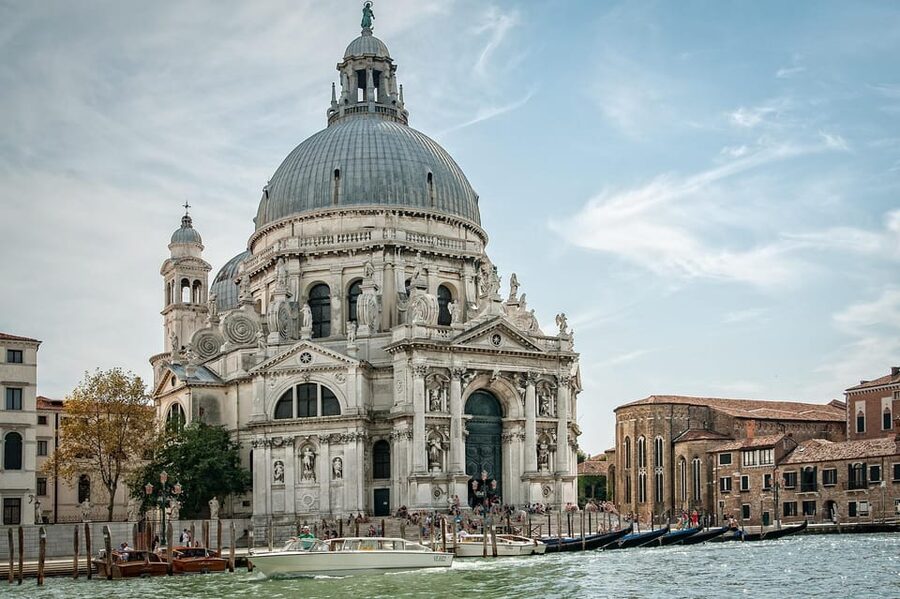 From Lake Garda: Venice City and Lagoon Guided Tour - Price and value for a $111.02 Lake Garda to Venice day trip