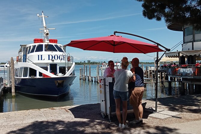 from Punta Sabbioni: Murano and Burano + Venice in the afternoon - Small group private transport: calmer than big-bus lagoon days