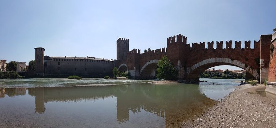 From Venice: Day Trip to Verona by Train with Guided Tour - Roman Verona: seeing the Arena area up close