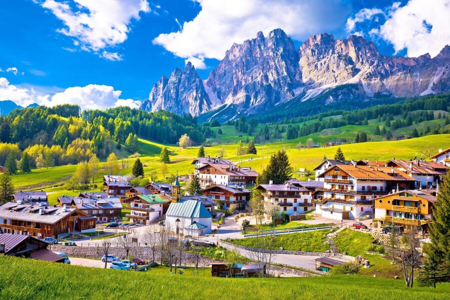 From Venice: Dolomites, Lake Misurina, and Cortina Day Trip - Winter twist: San Candido and Lake Braies (instead of Tre Cime access)