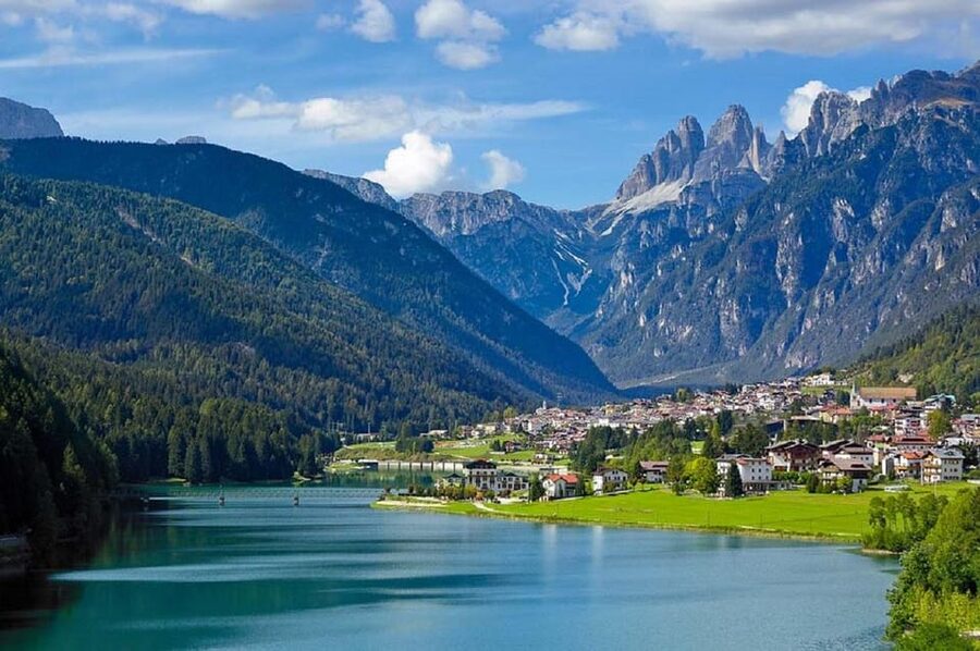 From Venice: Lakes of the Dolomites Tour - The Gray Minivan Route: How the Day Flows