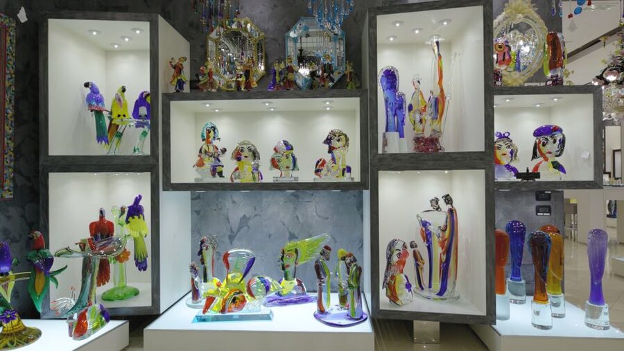 From Venice: Murano Glass Factory Tour w/ Boat, Demo & Gift - Entering the Gino Mazzuccato glass factory: what the visit is like