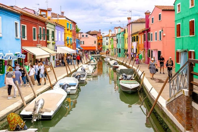 Full-day tour to Murano & Burano with Scenic Return Ride - San Zaccaria meet-up and getting to the pier fast