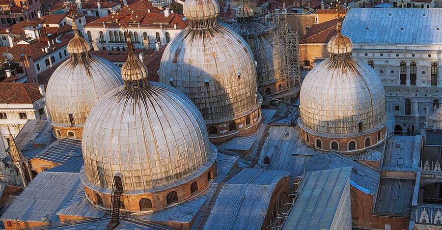 Full Venice Walking Tour: Doge's Palace and St. Mark's - Piazza San Marco Start: Getting Your Bearings in Venice