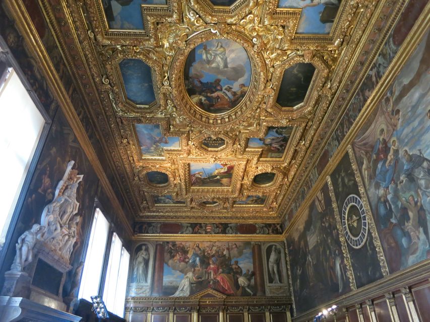 Full Venice Walking Tour: Doge's Palace and St. Mark's - SS. Giovanni e Paolo and the Pantheon Stop: A Less-Obvious Power Move